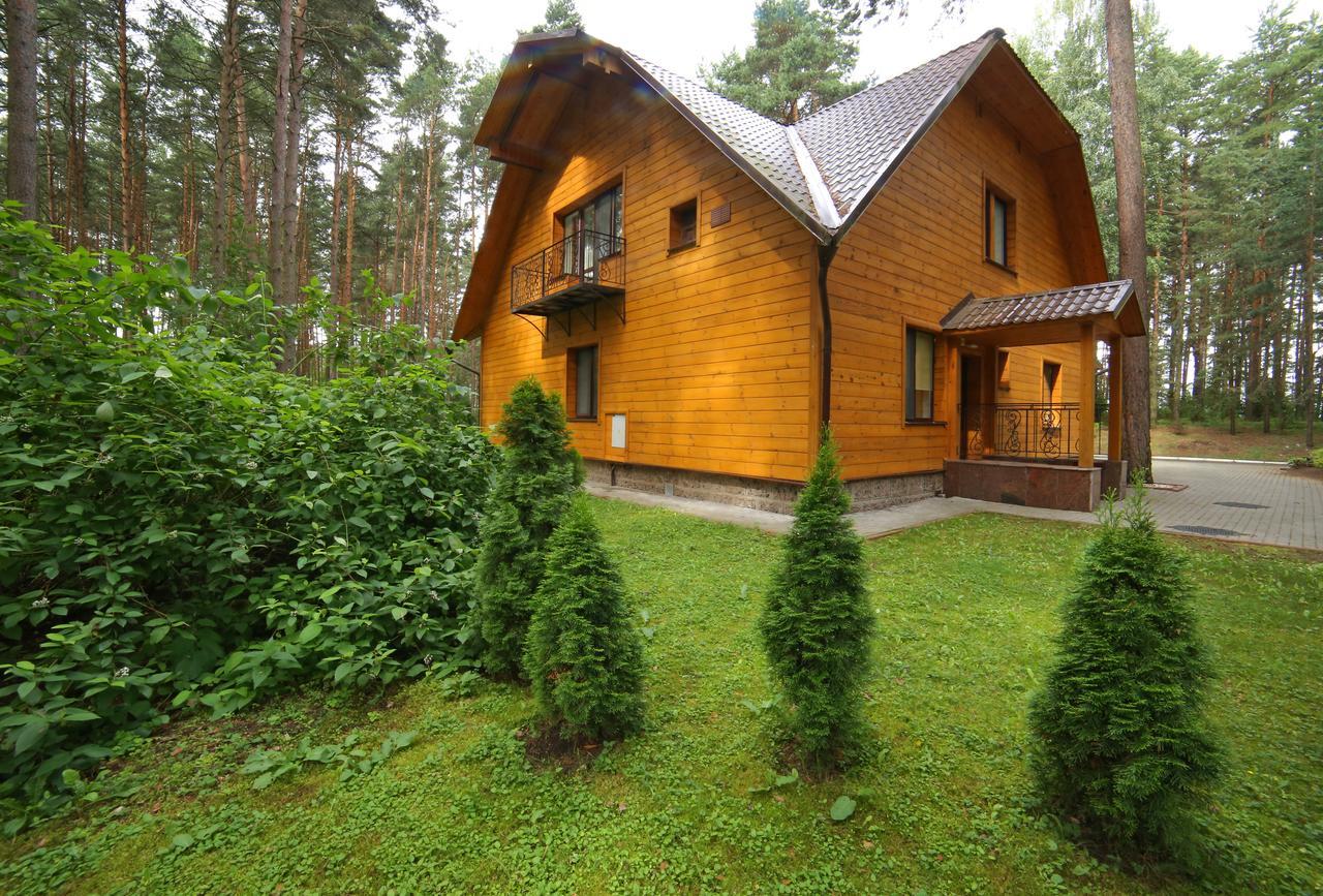 Готель Sanatorii Sosny At Naroch Lake Gatovichi Екстер'єр фото